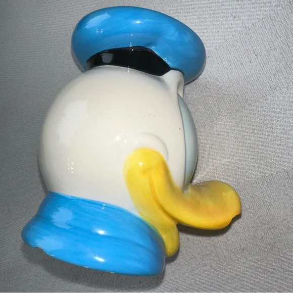 Disney’s 3-D, Donald Duck, ceramic coffee, tea mug cup 5 inches - Picture 7 of 9
